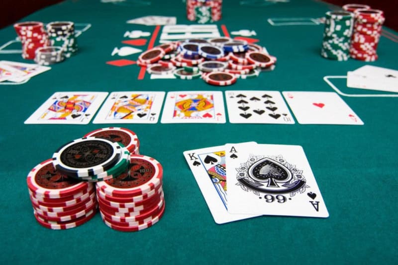 Blackjack TDTC: Mẹo để đạt được chiến thắng trong trò chơi 4 Gấp đôi cược là một chiến thuật cao cấp